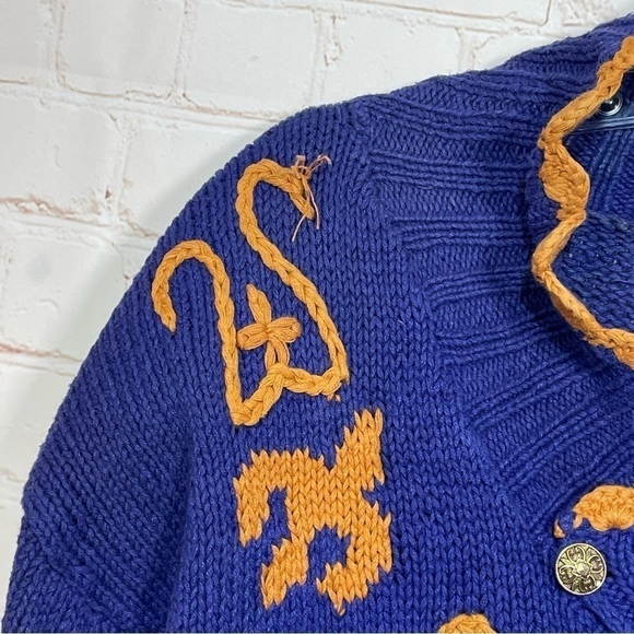 Vintage Jennifer Reed Hand Made MultiColor Embroidered Sweater Medium Christmas - Picture 10 of 14